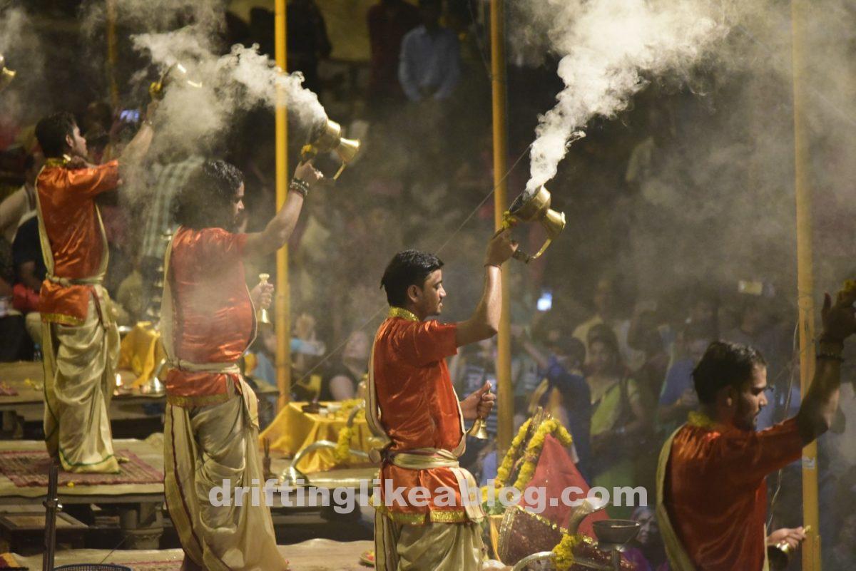 India – Lots of Spices, Lack of Spaces